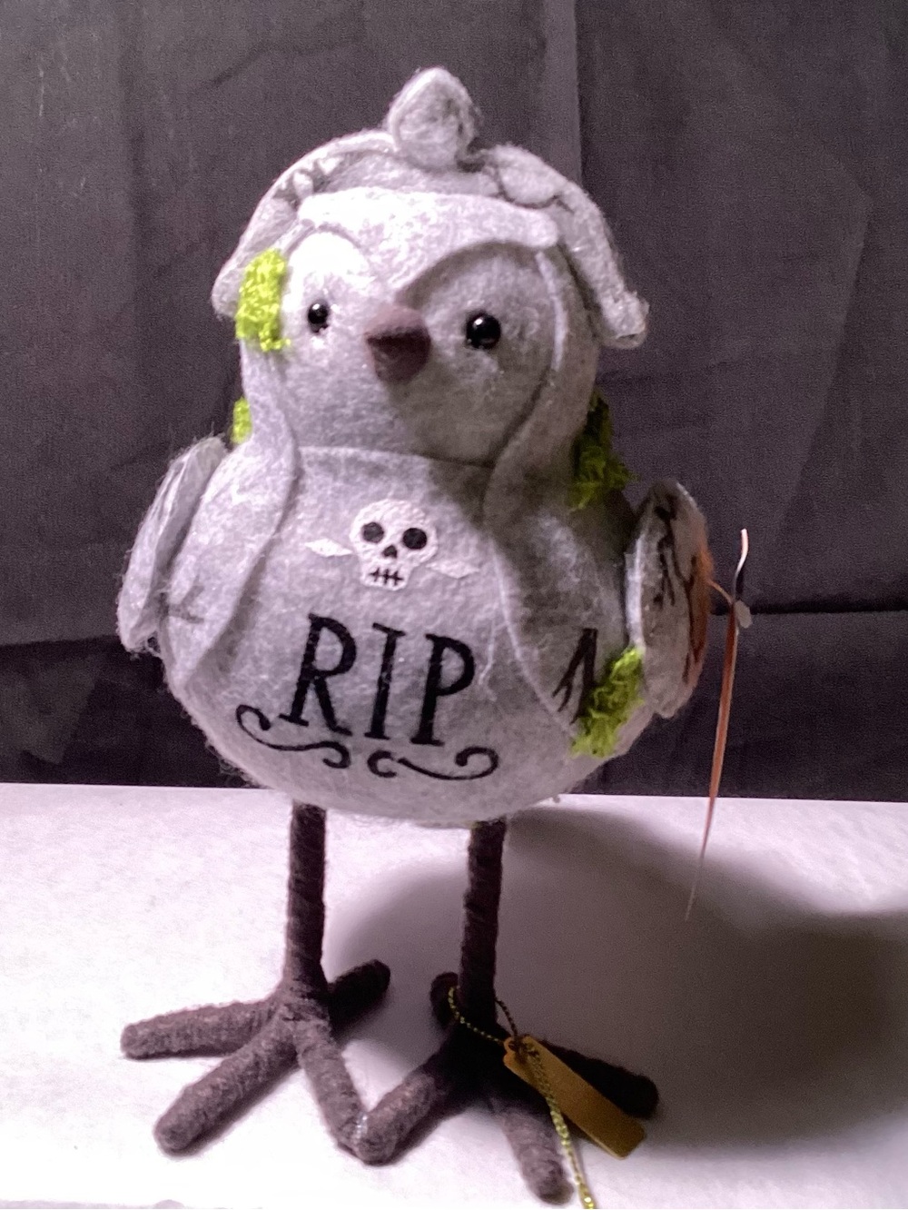 Target 2026 Hyde & EEK Featherly Friends Halloween Bird “RIPLEY”